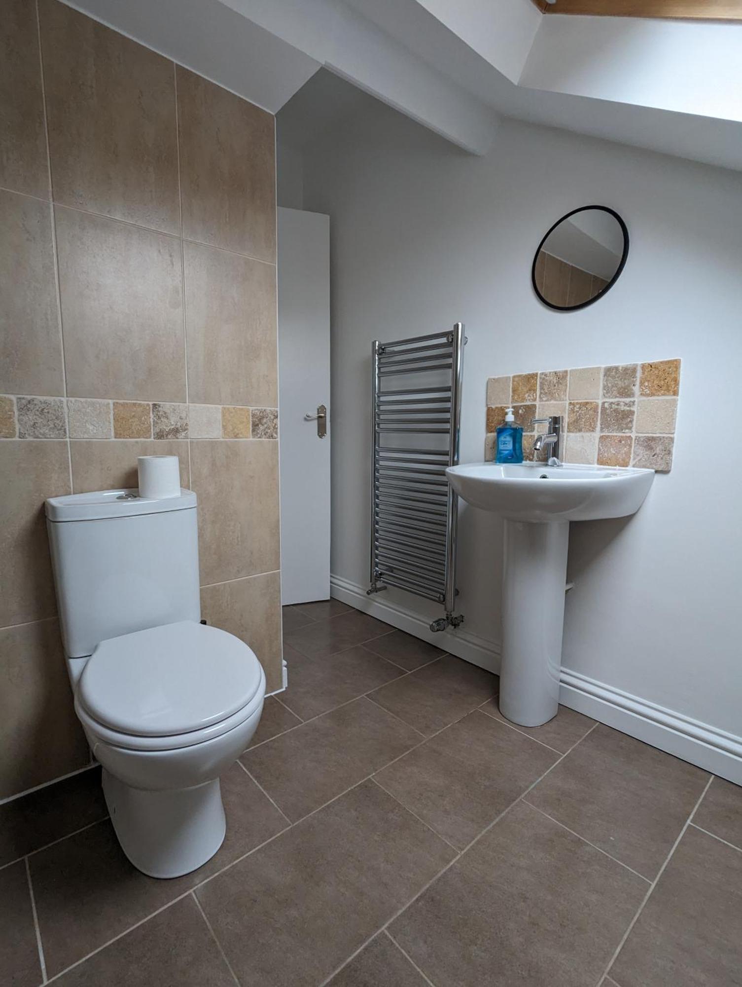 חלנדודנו Top Floor Apartment מראה חיצוני תמונה